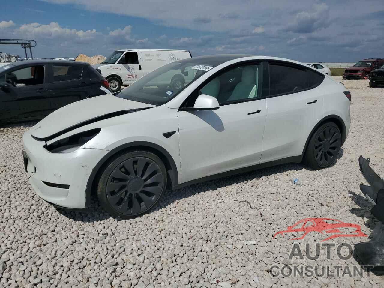 TESLA MODEL Y 2021 - 5YJYGDEF6MF081404