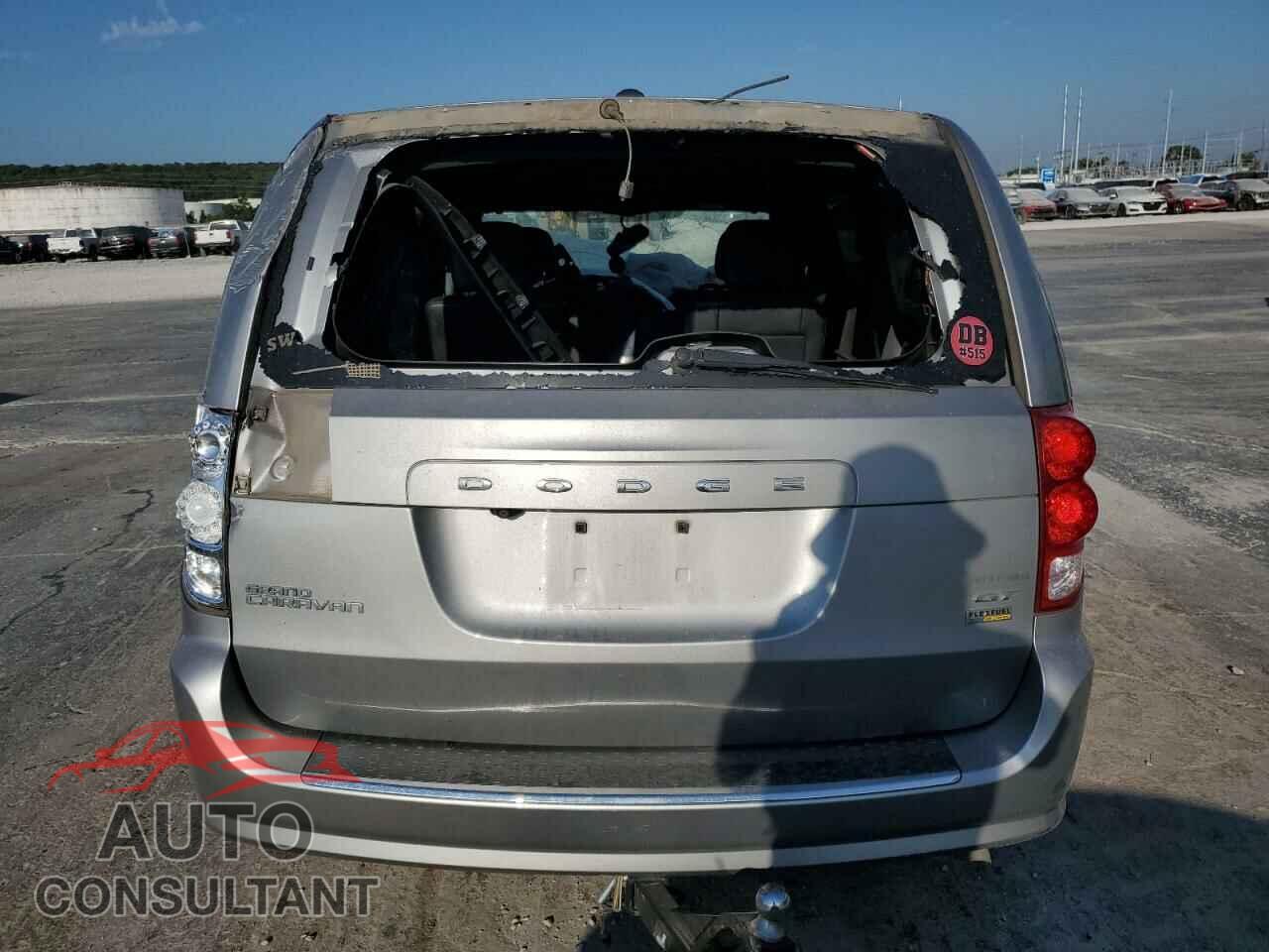 DODGE CARAVAN 2018 - 2C4RDGEG2JR140701