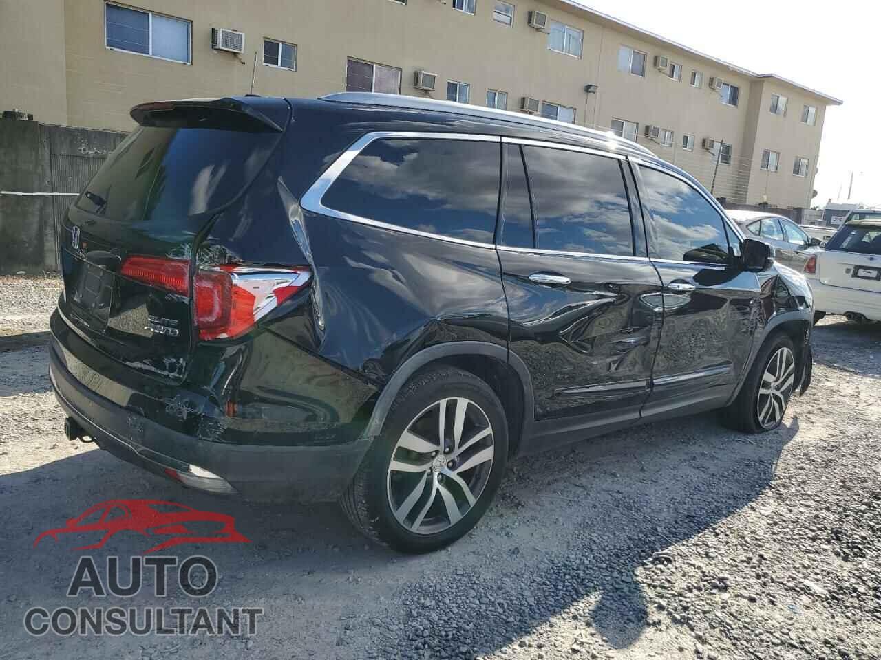 HONDA PILOT 2017 - 5FNYF6H00HB055277