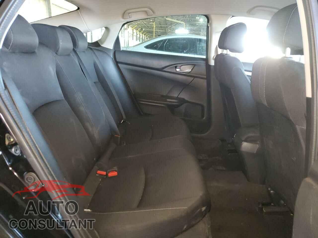 HONDA CIVIC 2017 - 2HGFC2F55HH558144