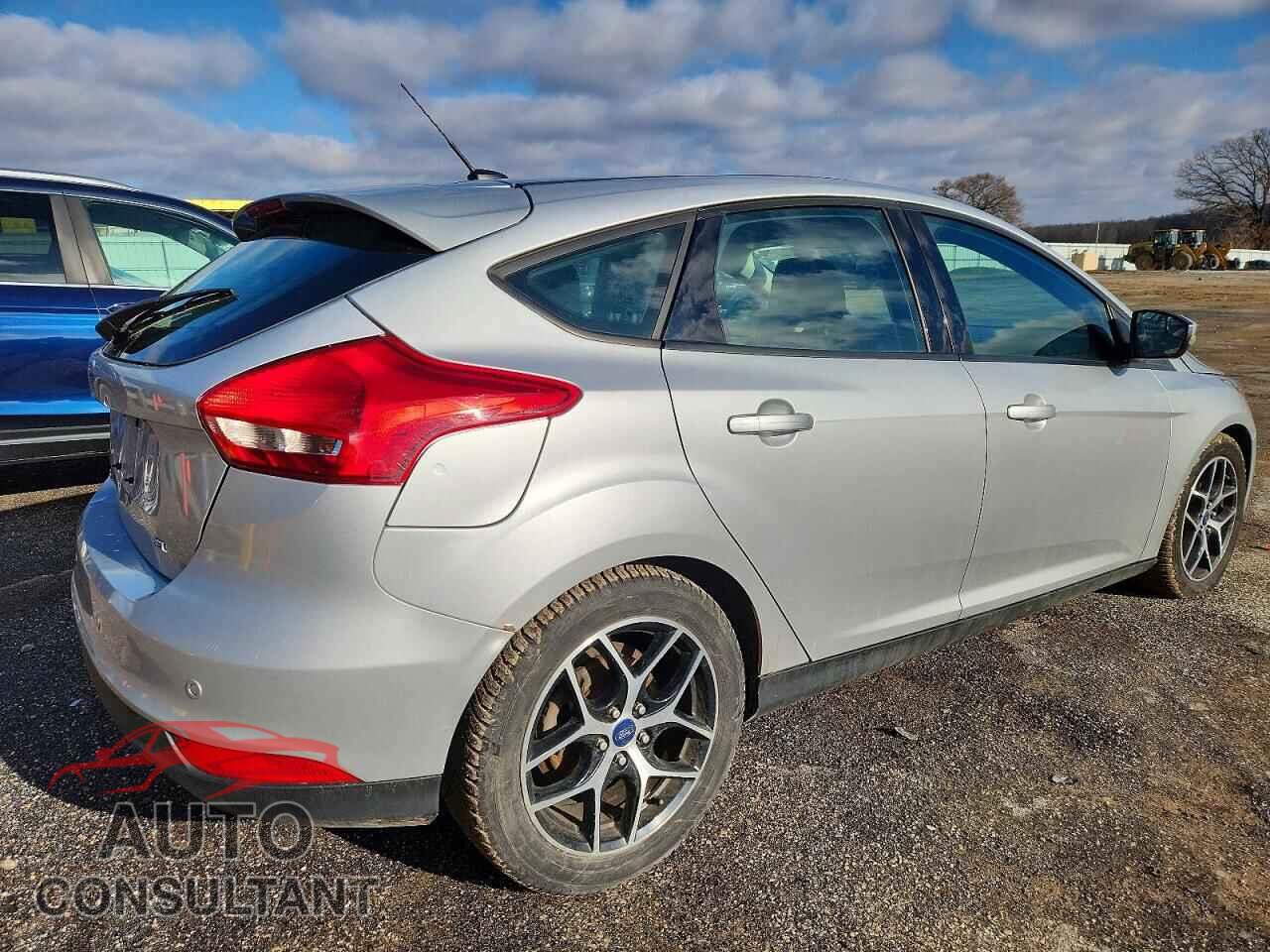 FORD FOCUS 2018 - 1FADP3M21JL251884
