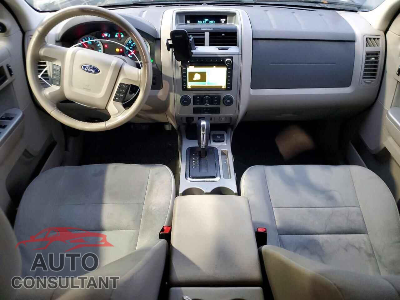 FORD ESCAPE 2010 - 1FMCU5K39AKB93451