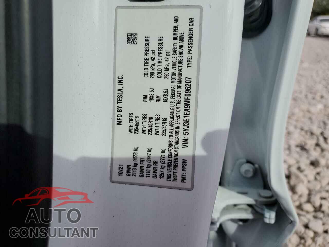 TESLA MODEL 3 2021 - 5YJ3E1EA9MF096207