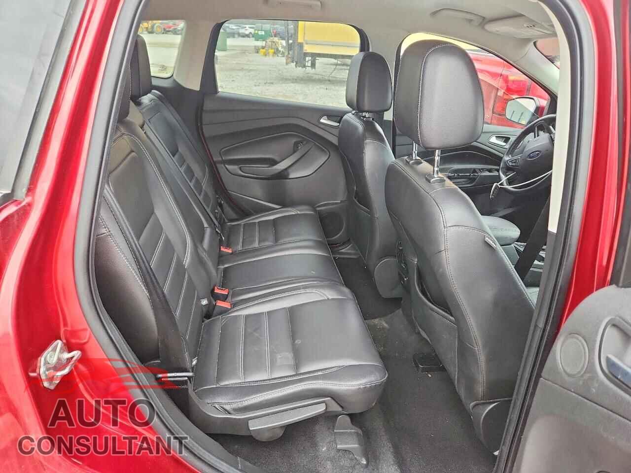FORD ESCAPE 2017 - 1FMCU9JD3HUD64954