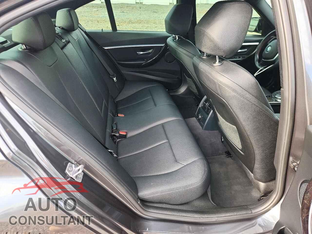 BMW 3 SERIES 2017 - WBA8B9G36HNT89790