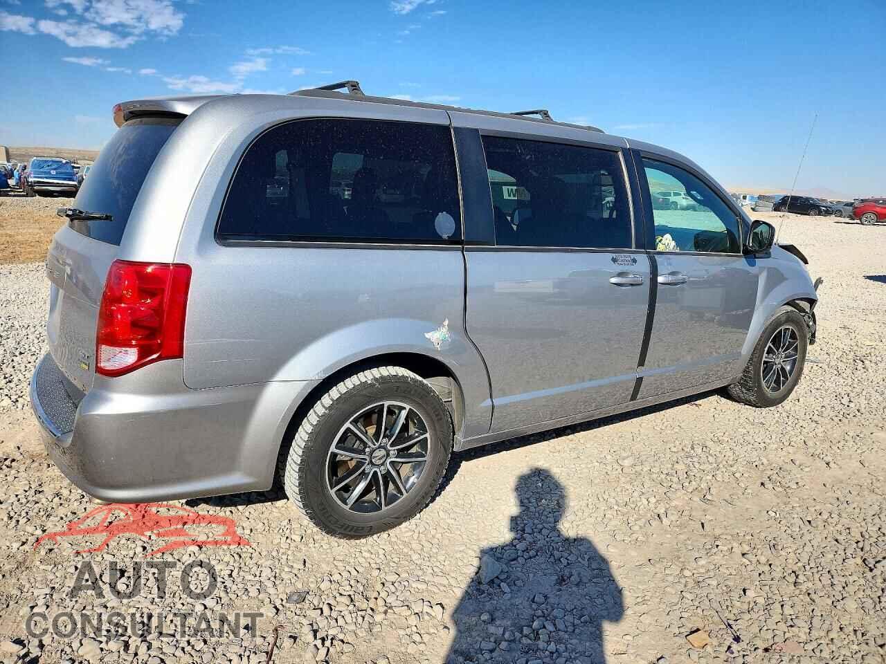 DODGE CARAVAN 2018 - 2C4RDGEG2JR344267