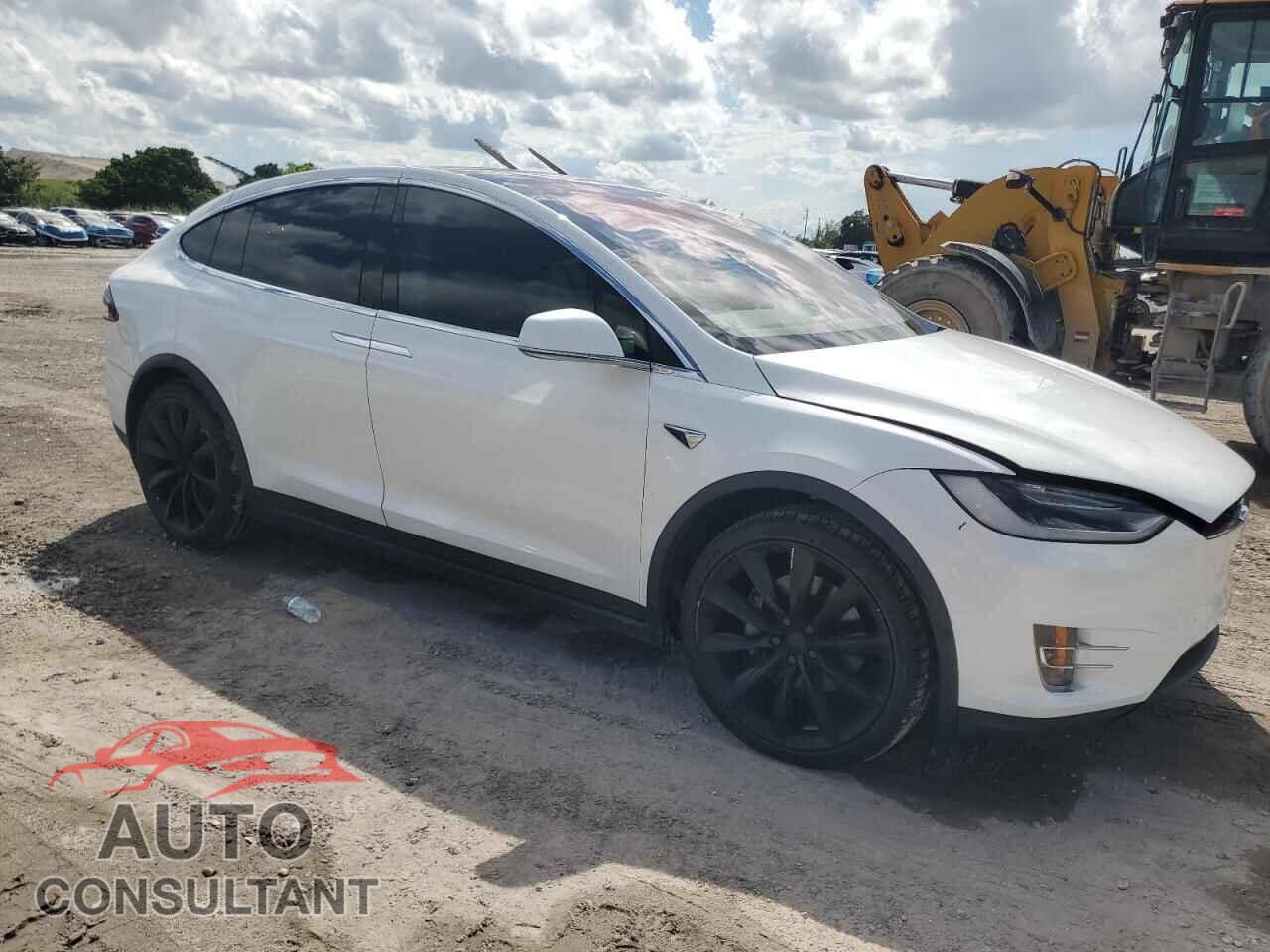 TESLA MODEL X 2018 - 5YJXCBE22JF118517