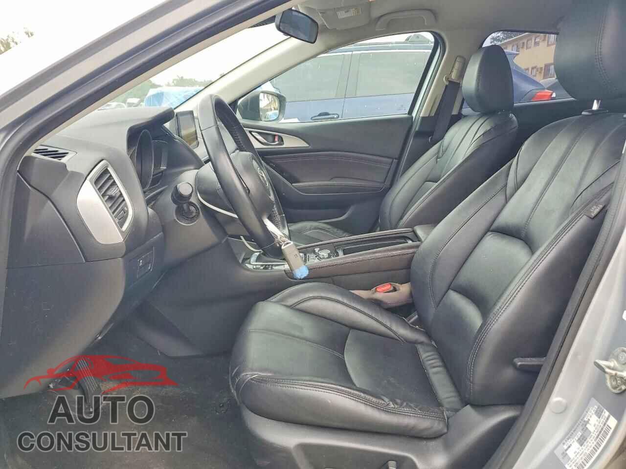 MAZDA 3 2017 - 3MZBN1V71HM110938