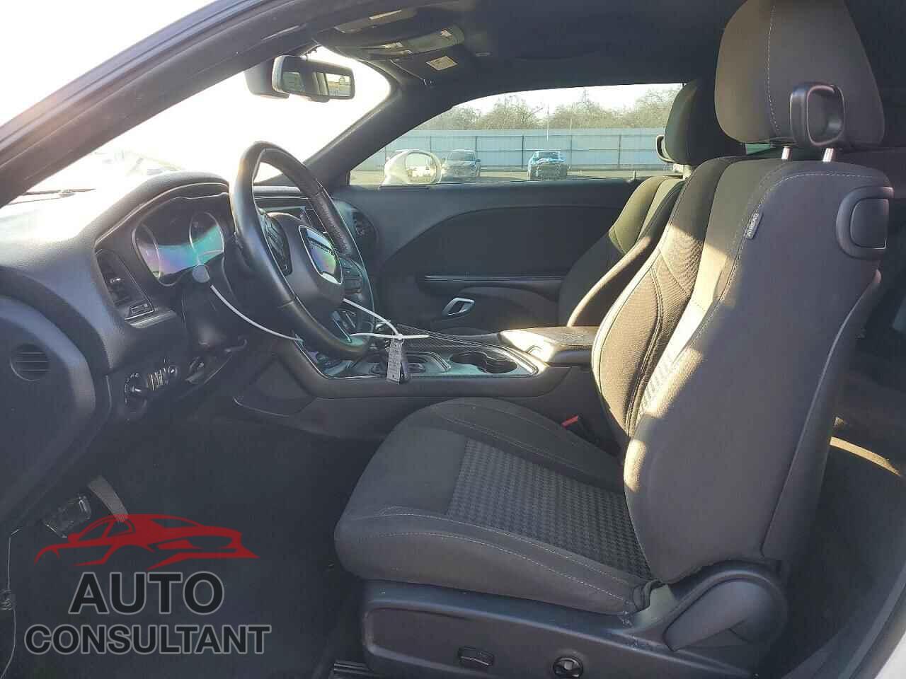 DODGE CHALLENGER 2018 - 2C3CDZAG8JH122043