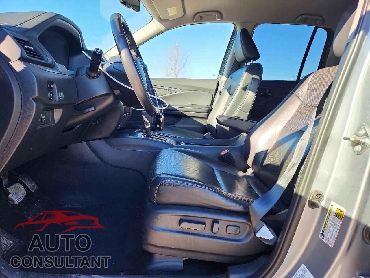 HONDA RIDGELINE 2017 - 5FPYK3F66HB027623