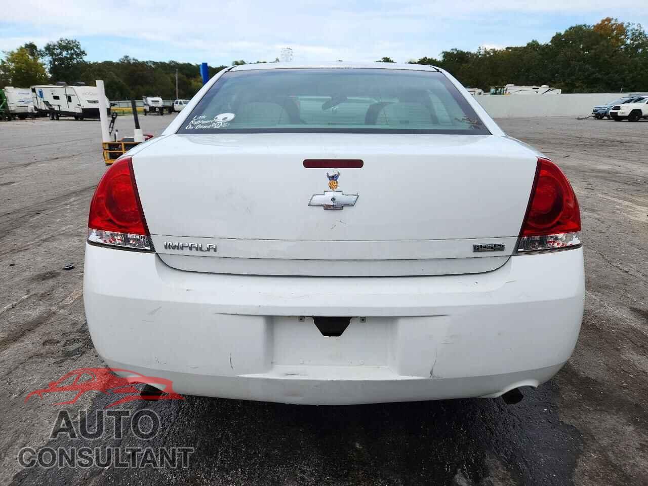 CHEVROLET IMPALA 2013 - 2G1WF5E31D1208769