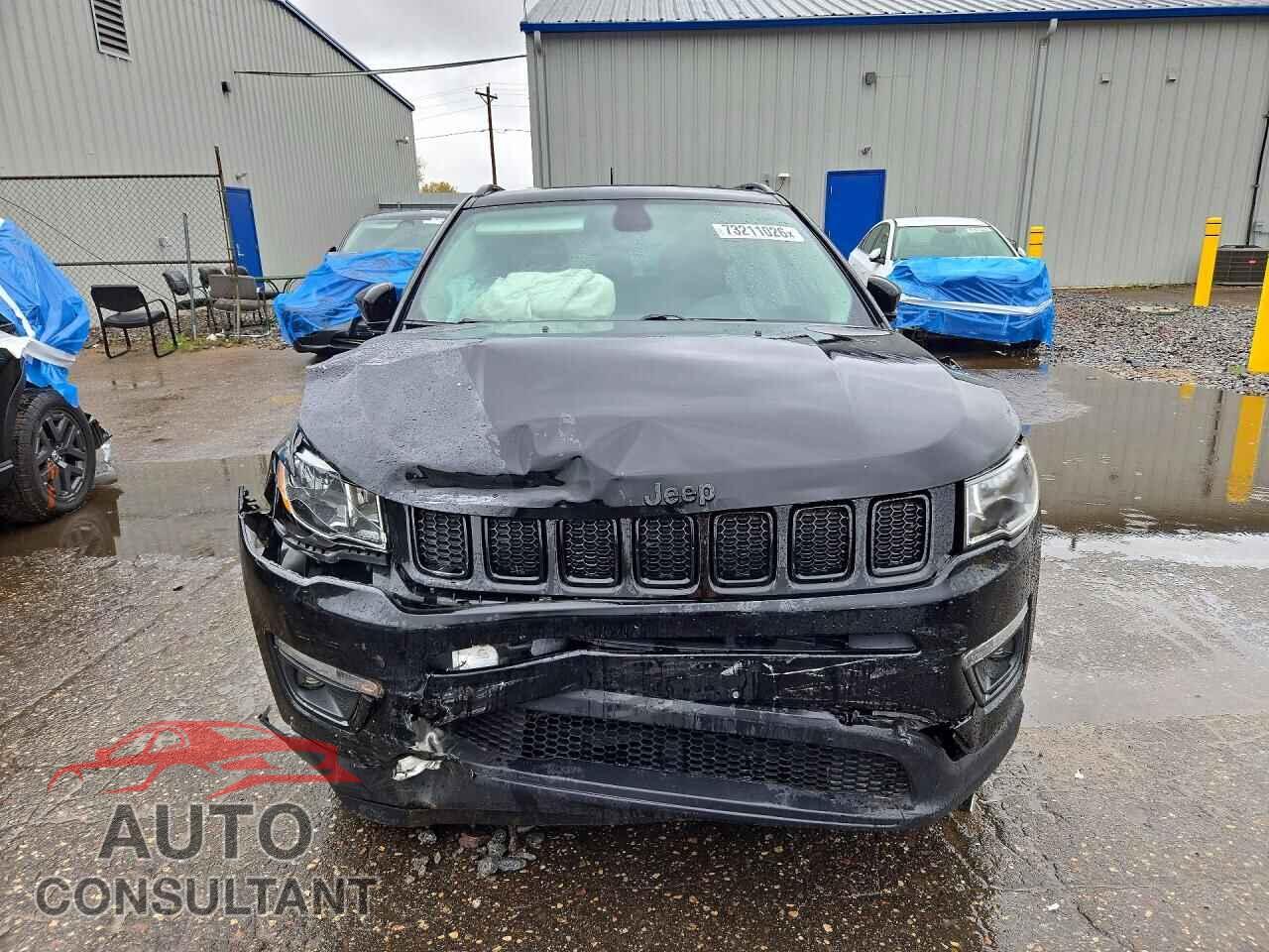 JEEP COMPASS 2018 - 3C4NJDBB5JT478900