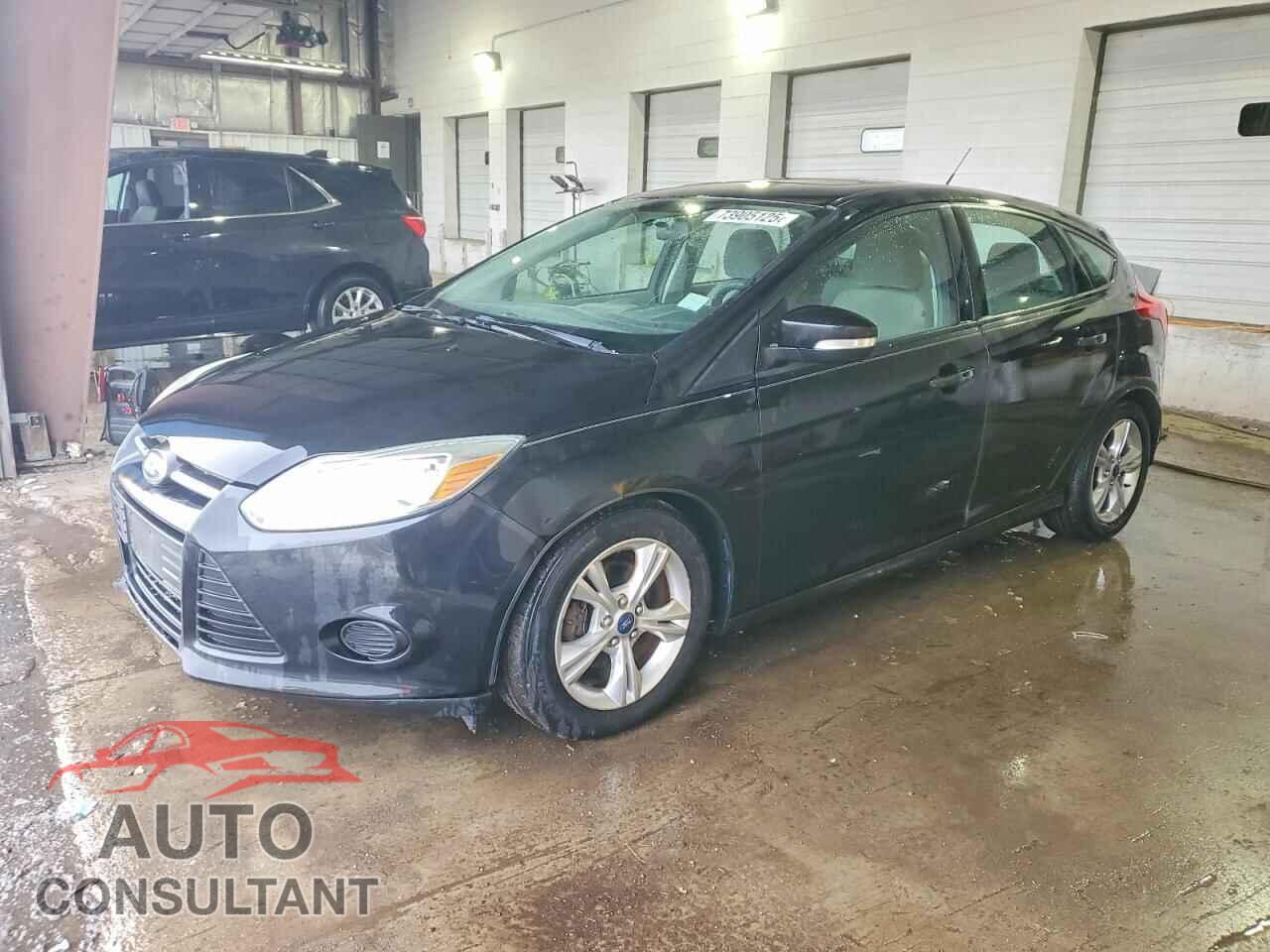 FORD FOCUS 2014 - 1FADP3K2XEL280194
