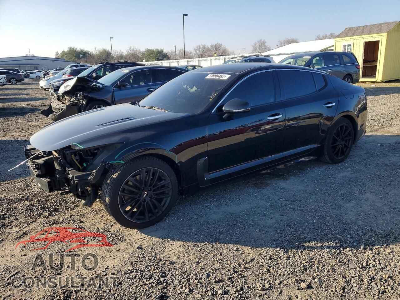 KIA STINGER 2018 - KNAE15LA8J6013210