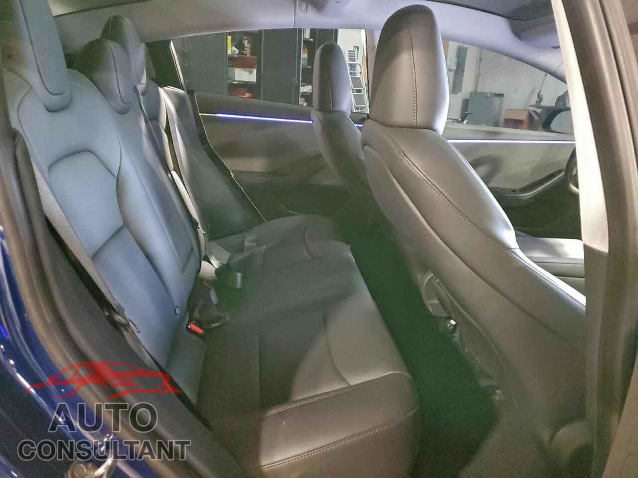 TESLA MODEL 3 2024 - 5YJ3E1EAXRF722208