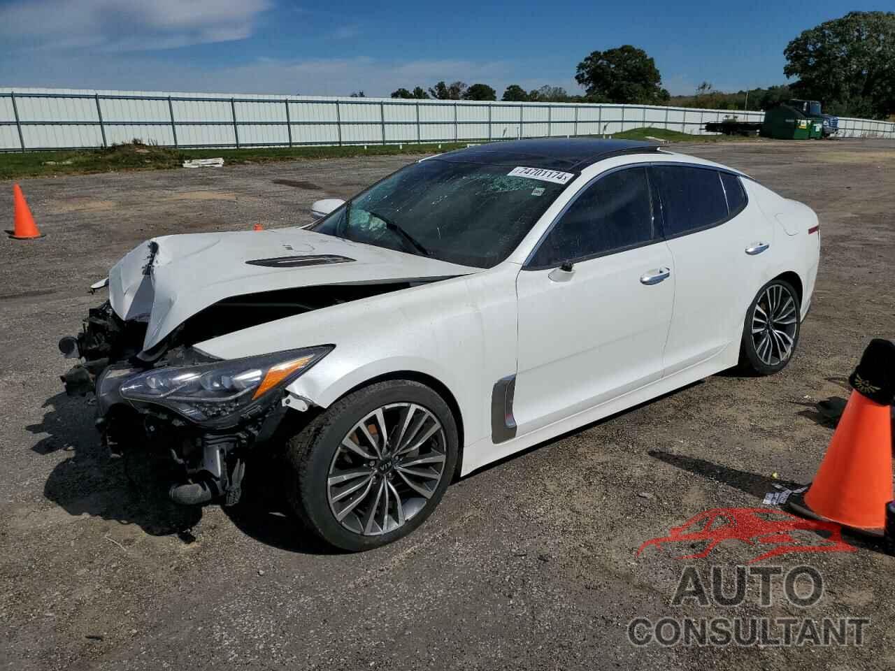 KIA STINGER 2018 - KNAE25LA3J6015573