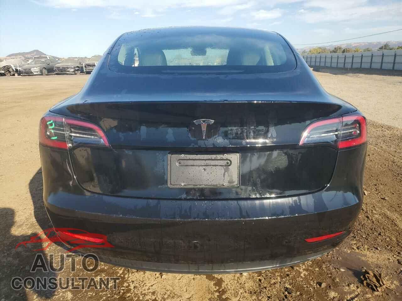 TESLA MODEL 3 2023 - 5YJ3E1EA7PF458670