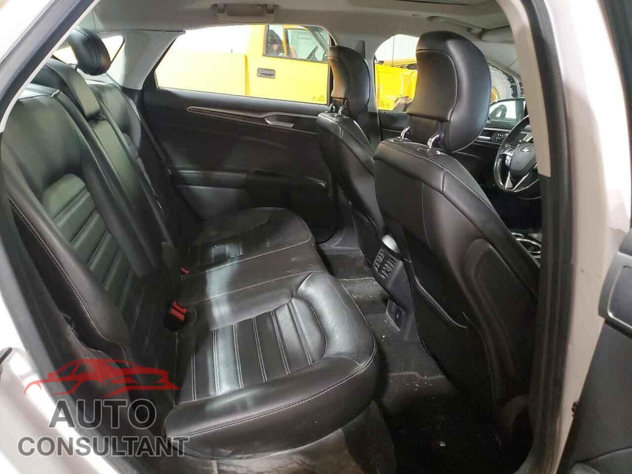FORD FUSION 2013 - 3FA6P0LU8DR234905