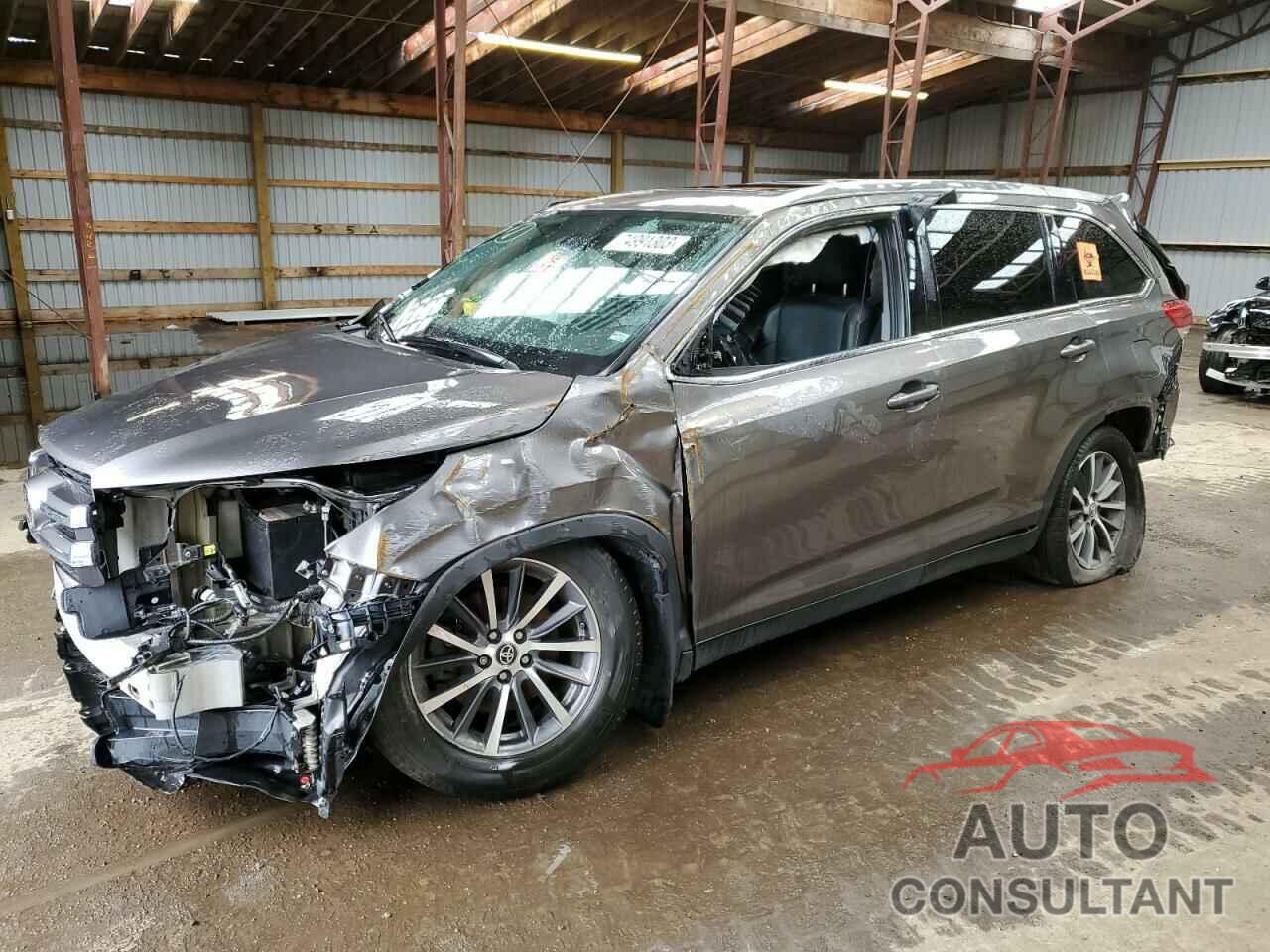 TOYOTA HIGHLANDER 2019 - 5TDJZRFH0KS620651