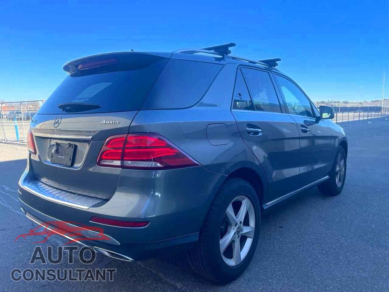 MERCEDES-BENZ GLE-CLASS 2018 - 4JGDA5HB2JB016364