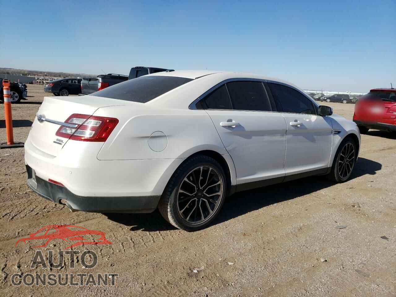 FORD TAURUS 2017 - 1FAHP2E85HG118725