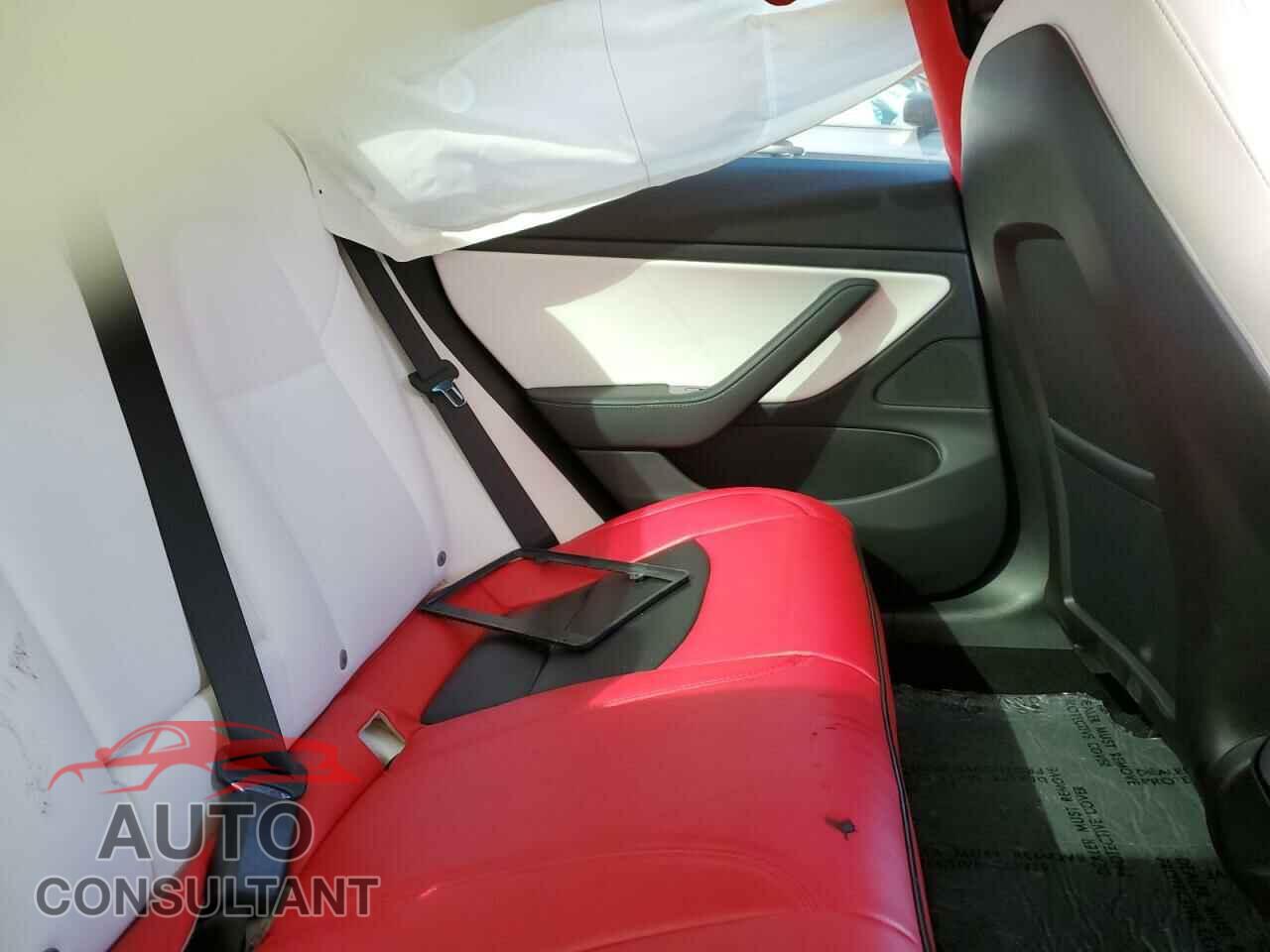 TESLA MODEL 3 2019 - 5YJ3E1EB8KF454936