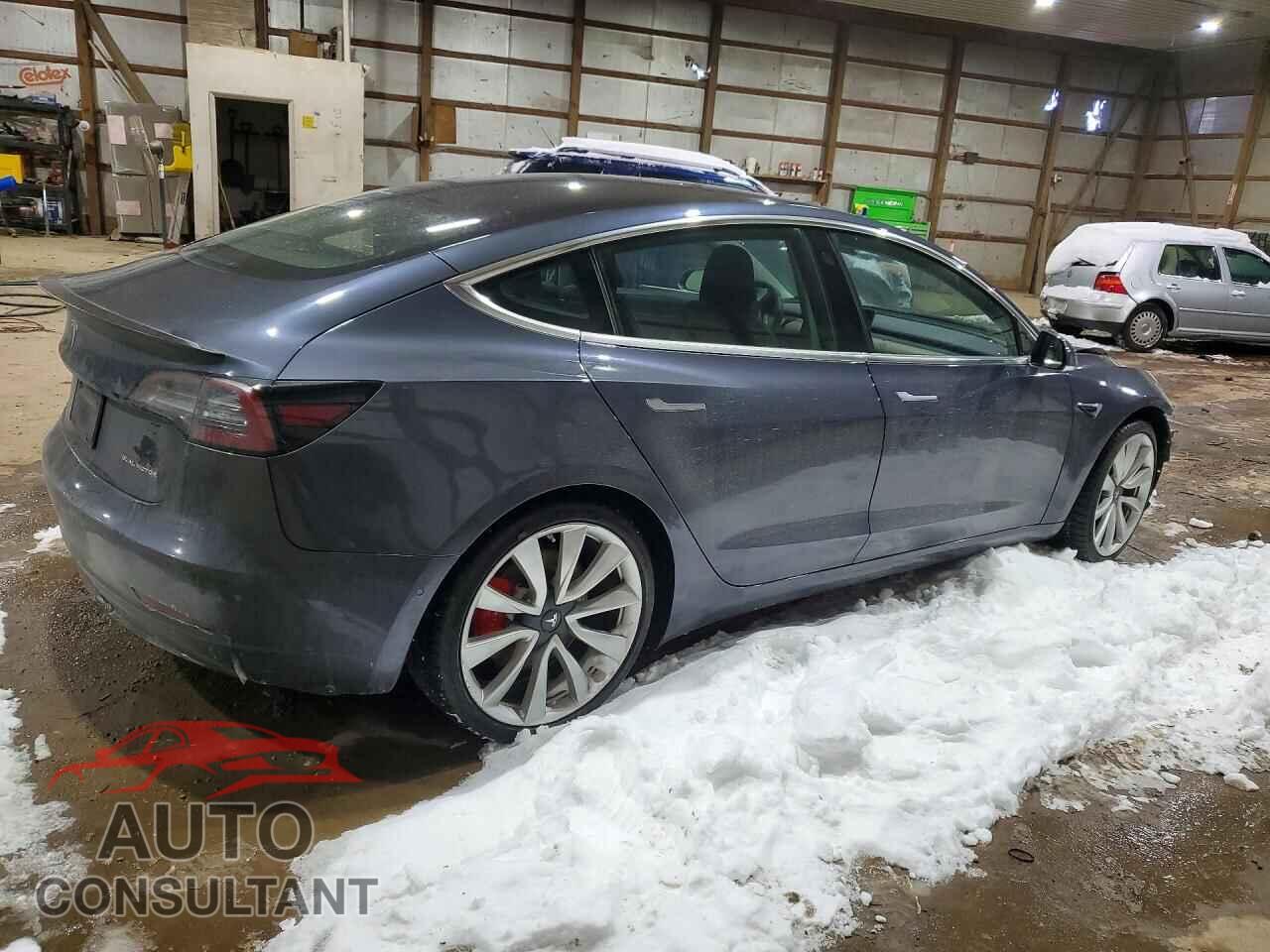 TESLA MODEL 3 2019 - 5YJ3E1EB8KF454838