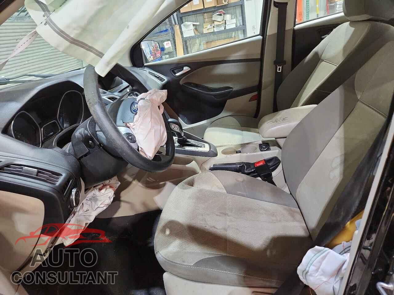 FORD FOCUS 2014 - 1FADP3F2XEL280142