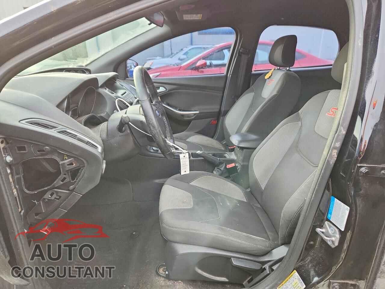 FORD FOCUS 2016 - 1FADP3L90GL342538