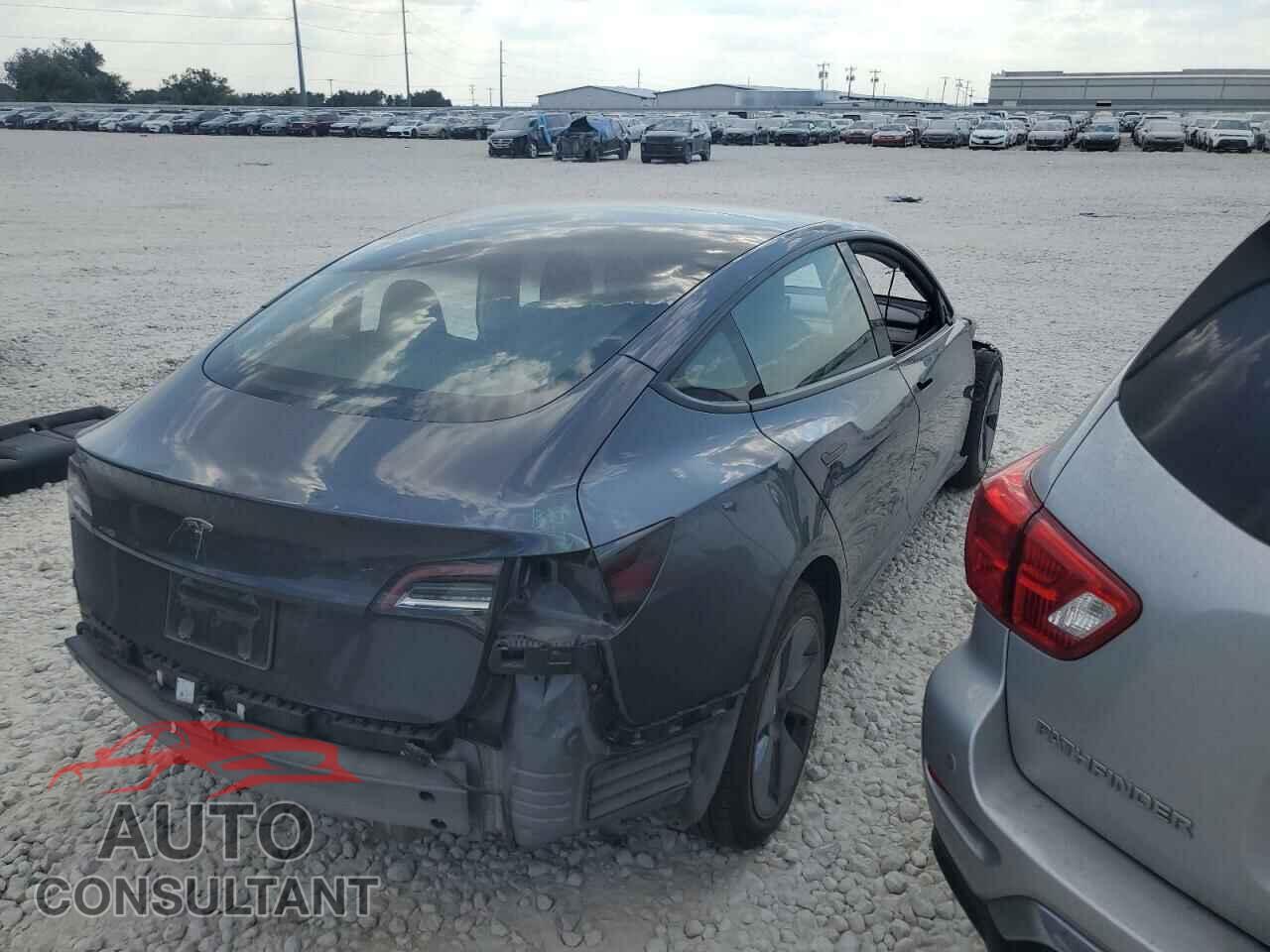 TESLA MODEL 3 2023 - 5YJ3E1EA7PF469071