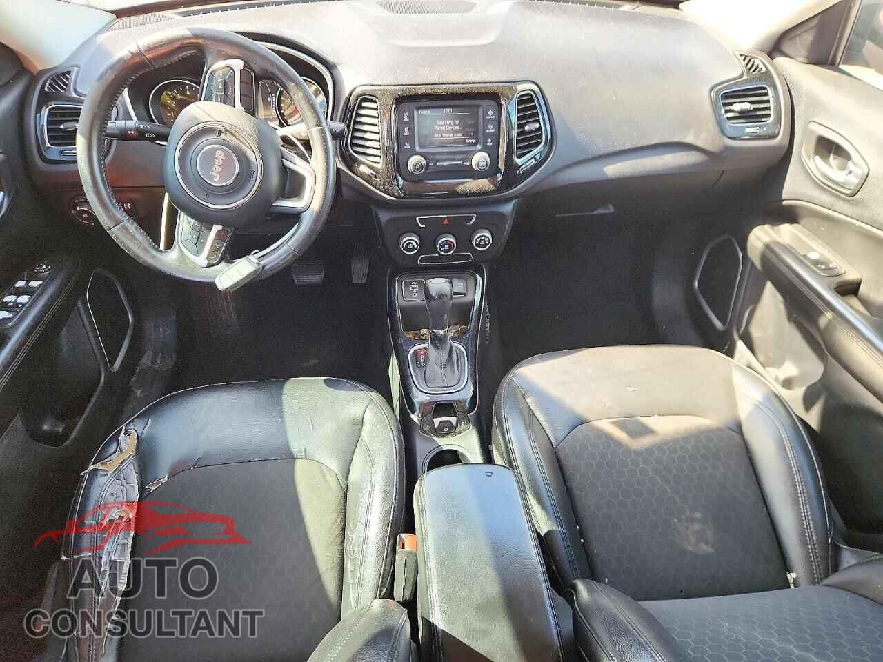 JEEP COMPASS 2018 - 3C4NJCBB5JT462478