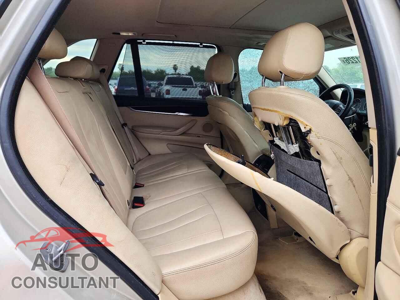 BMW X5 2015 - 5UXKR2C57F0H35828