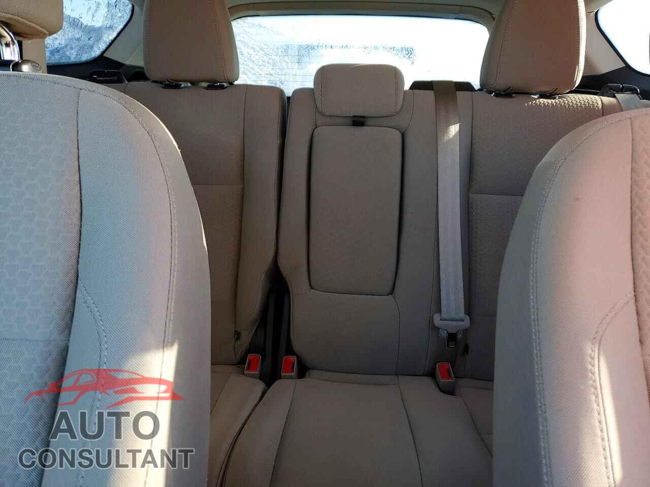 FORD ESCAPE 2017 - 1FMCU0GD0HUF05742