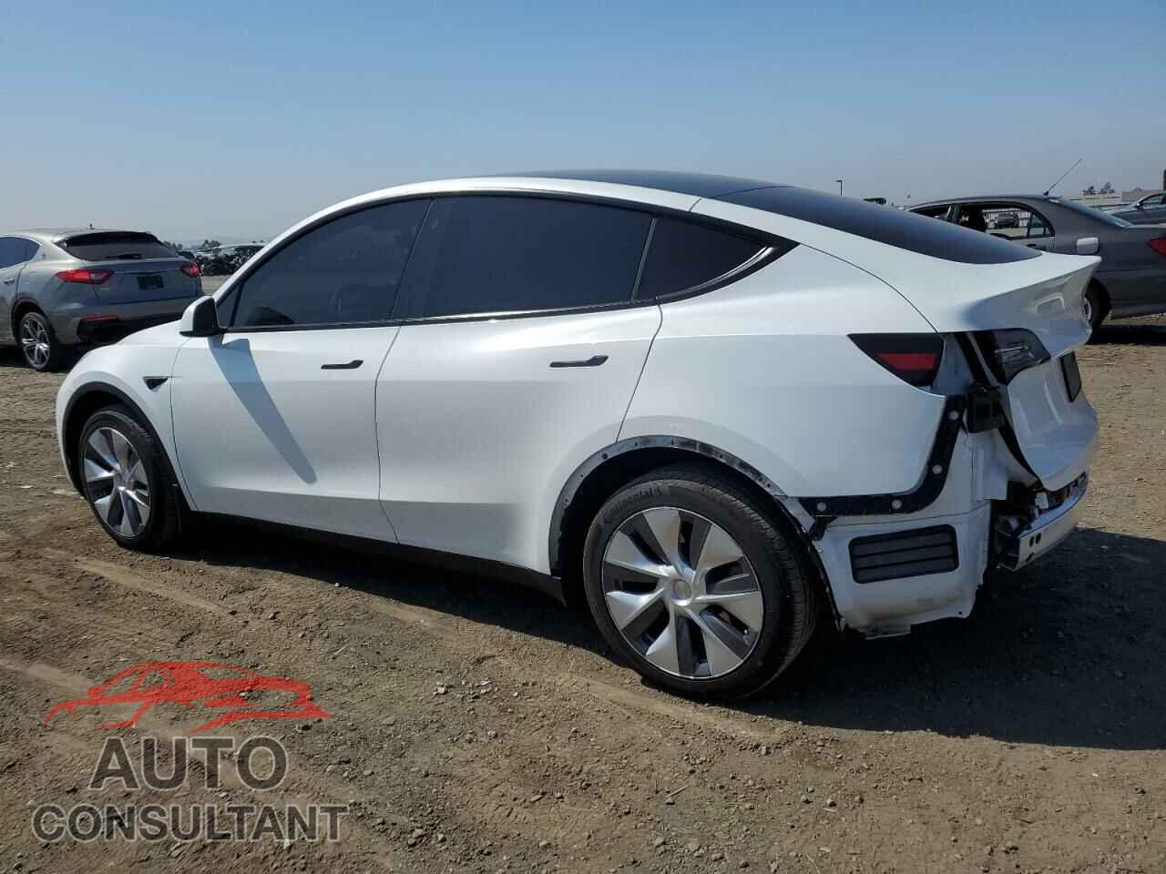 TESLA MODEL Y 2023 - 7SAYGDEE0PA112111