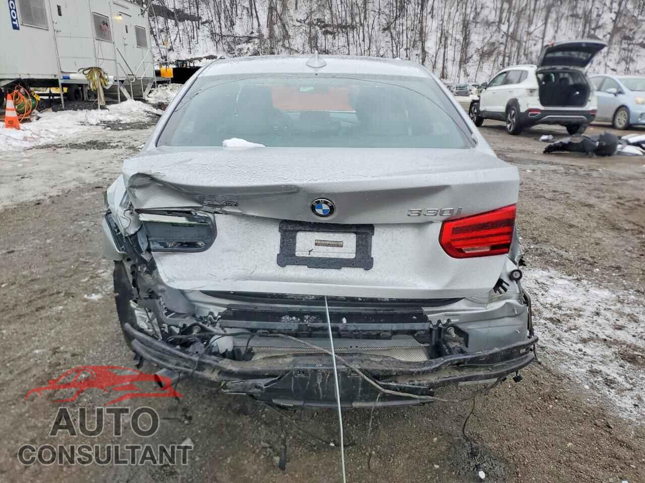 BMW 330 2017 - WBA8D9G52HNU60236