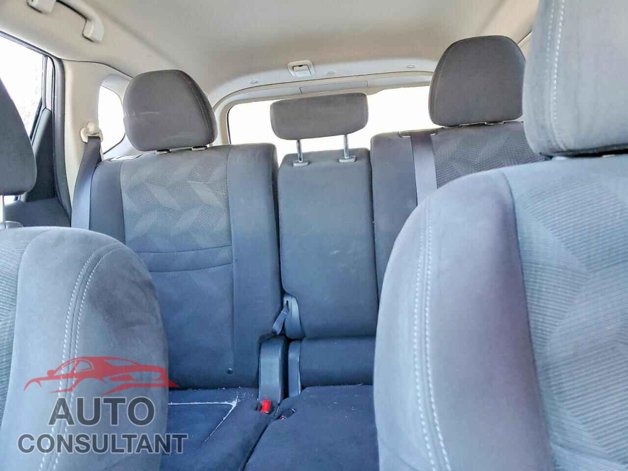 NISSAN ROGUE 2015 - KNMAT2MV1FP506238