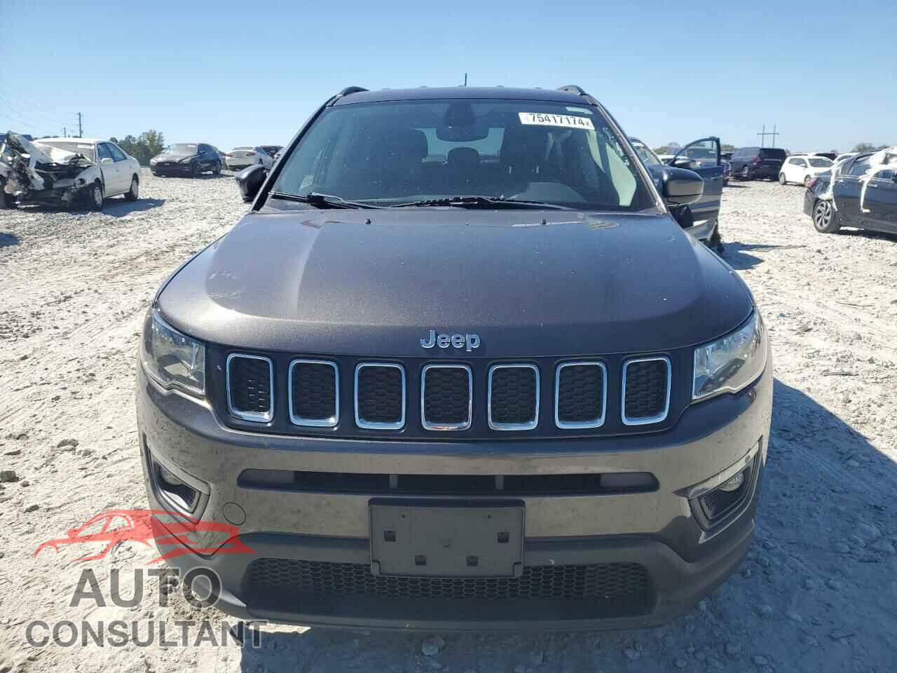 JEEP COMPASS 2018 - 3C4NJDBB8JT456096