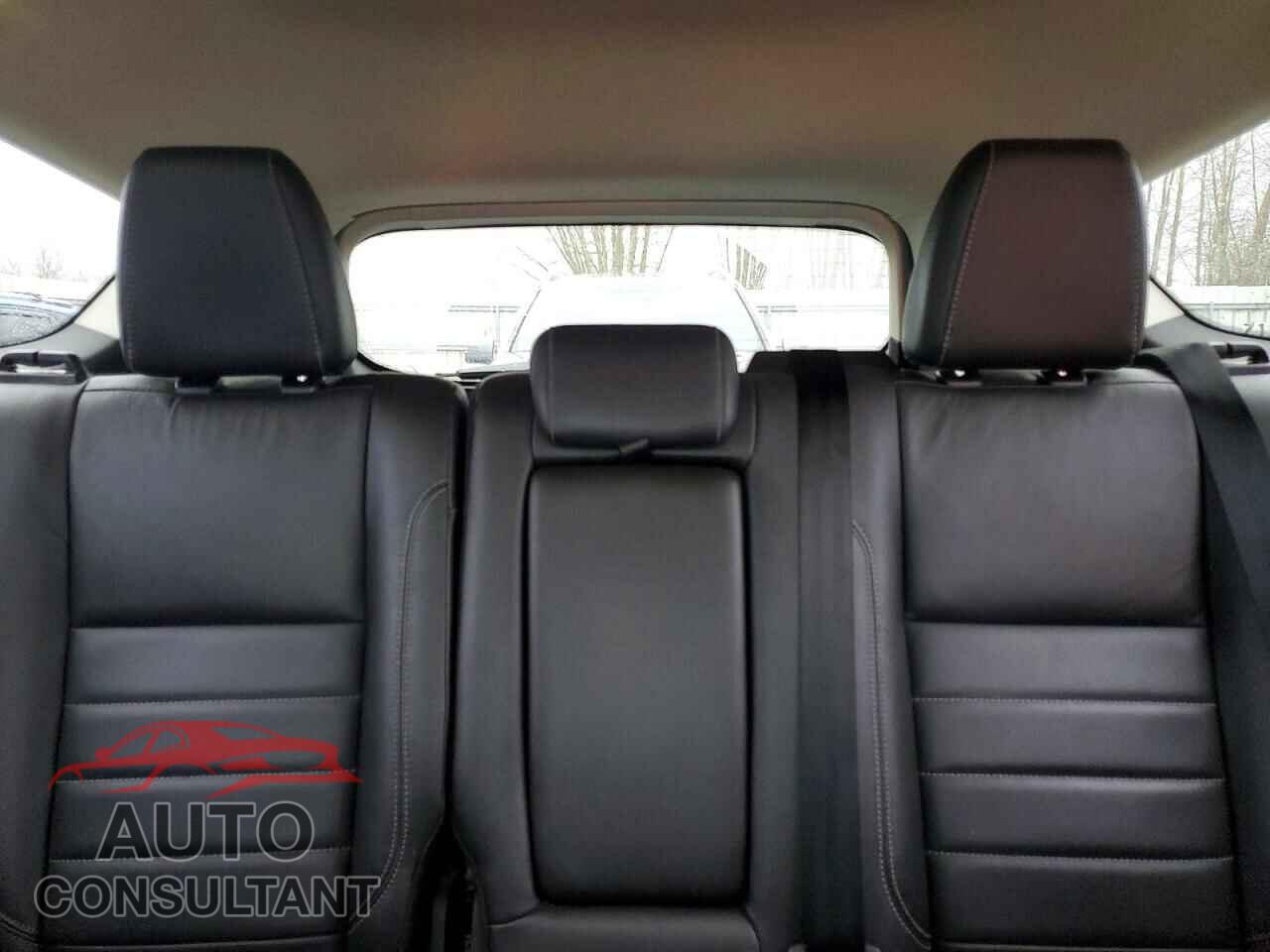 FORD ESCAPE 2016 - 1FMCU9J97GUA85372