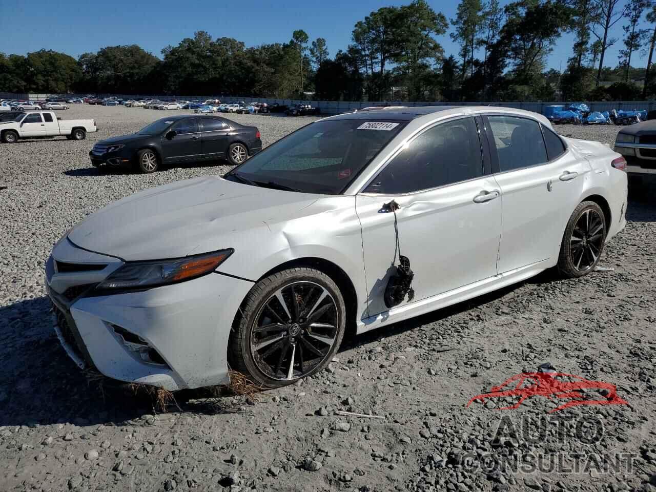 TOYOTA CAMRY 2019 - 4T1B61HK9KU737417