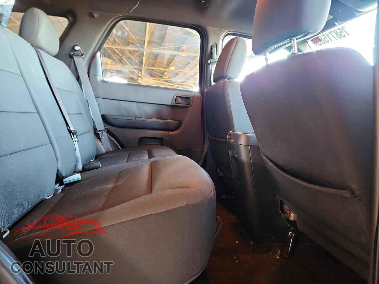 FORD ESCAPE 2010 - 1FMCU0DGXAKD06522