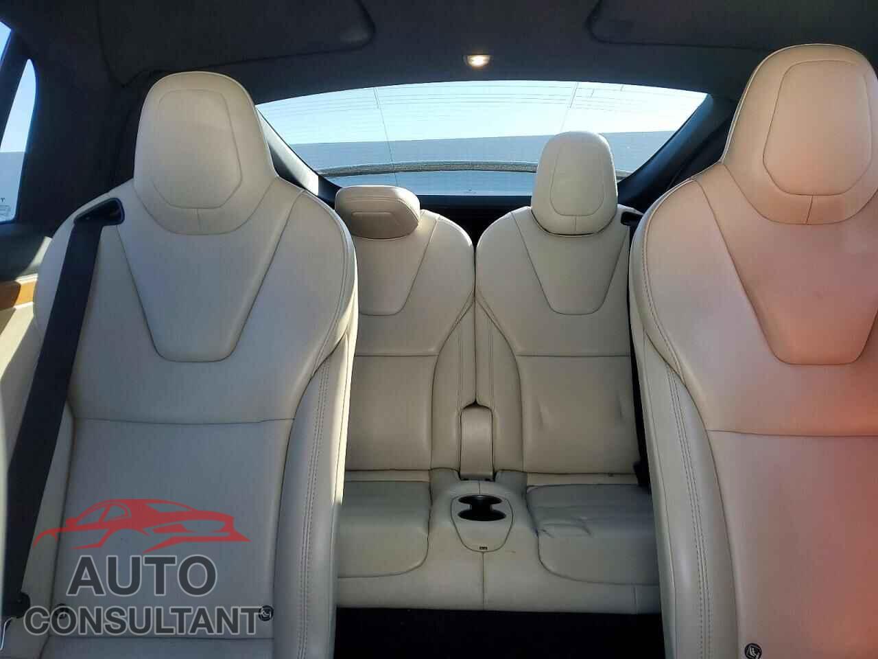 TESLA MODEL X 2020 - 5YJXCBE21LF232754