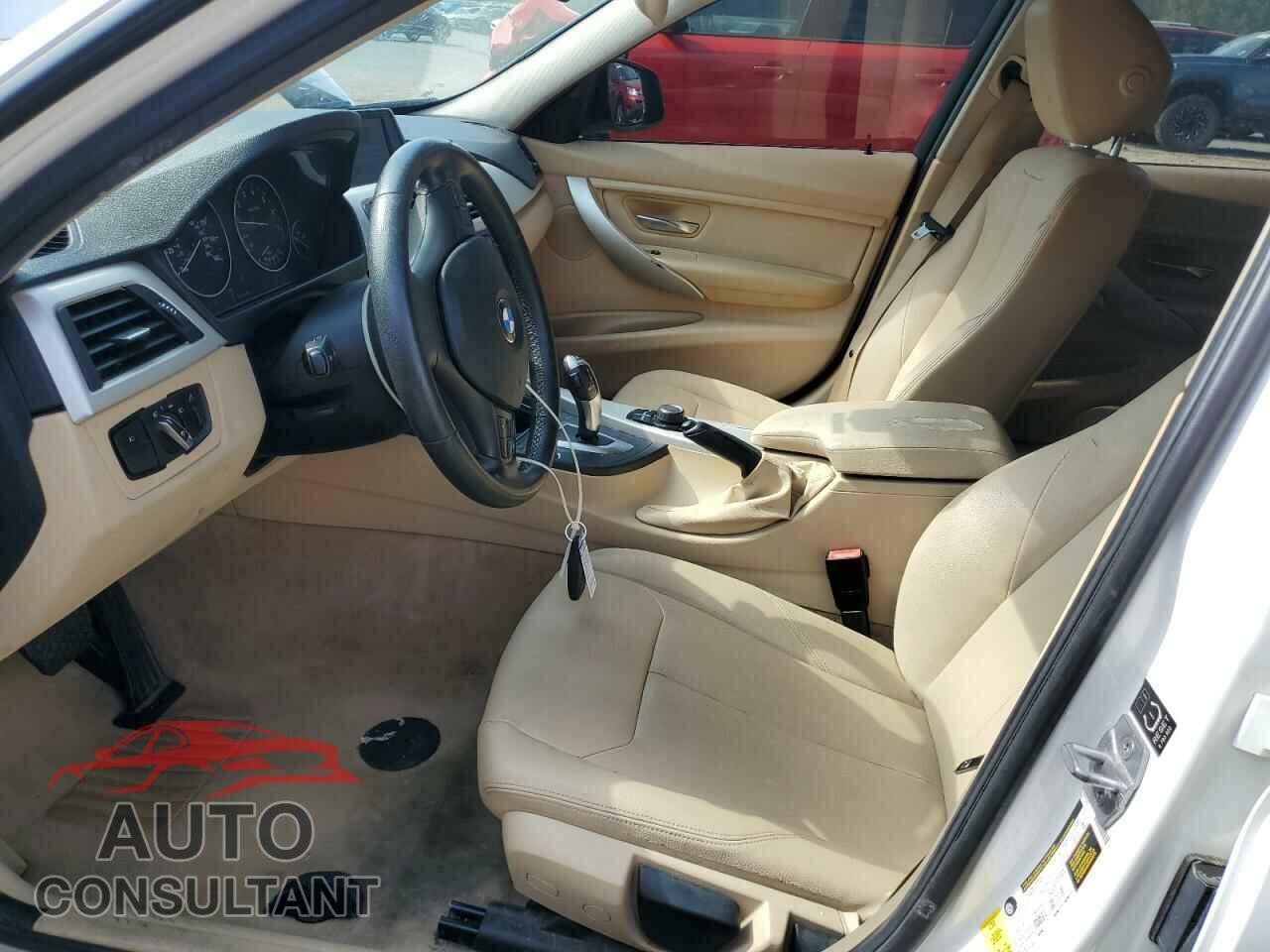 BMW 3 SERIES 2015 - WBA3B1G56FNT64205