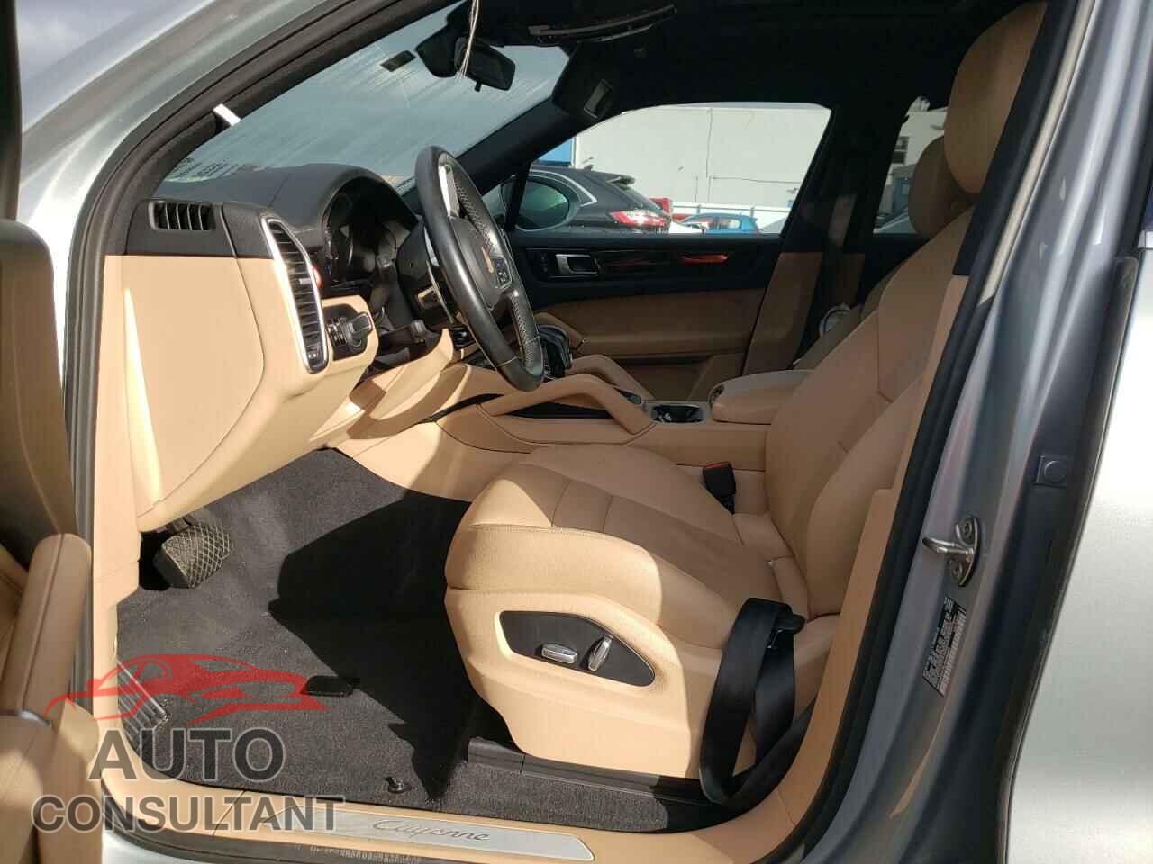 PORSCHE CAYENNE 2020 - WP1AA2AY5LDA06048