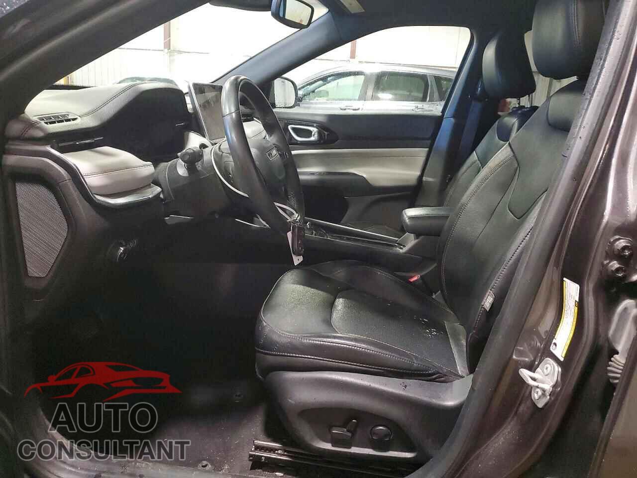 JEEP COMPASS 2023 - 3C4NJDCN7PT543005