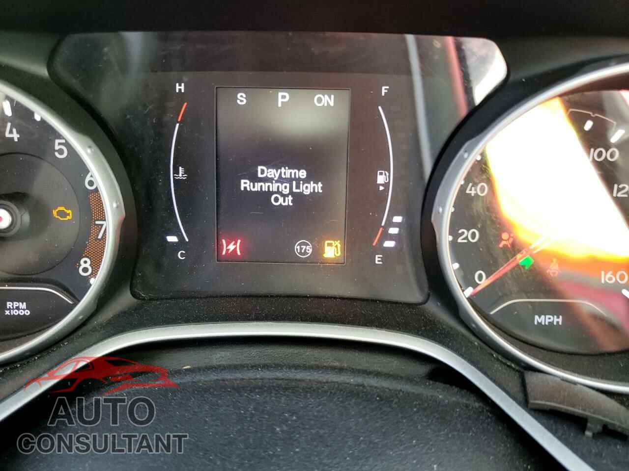JEEP COMPASS 2018 - 3C4NJDBB5JT191248