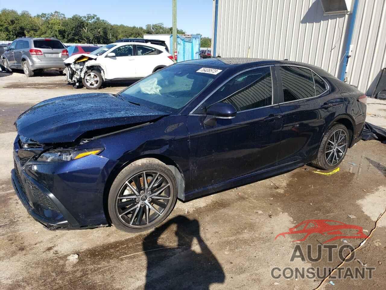TOYOTA CAMRY 2022 - 4T1G11AK3NU677721