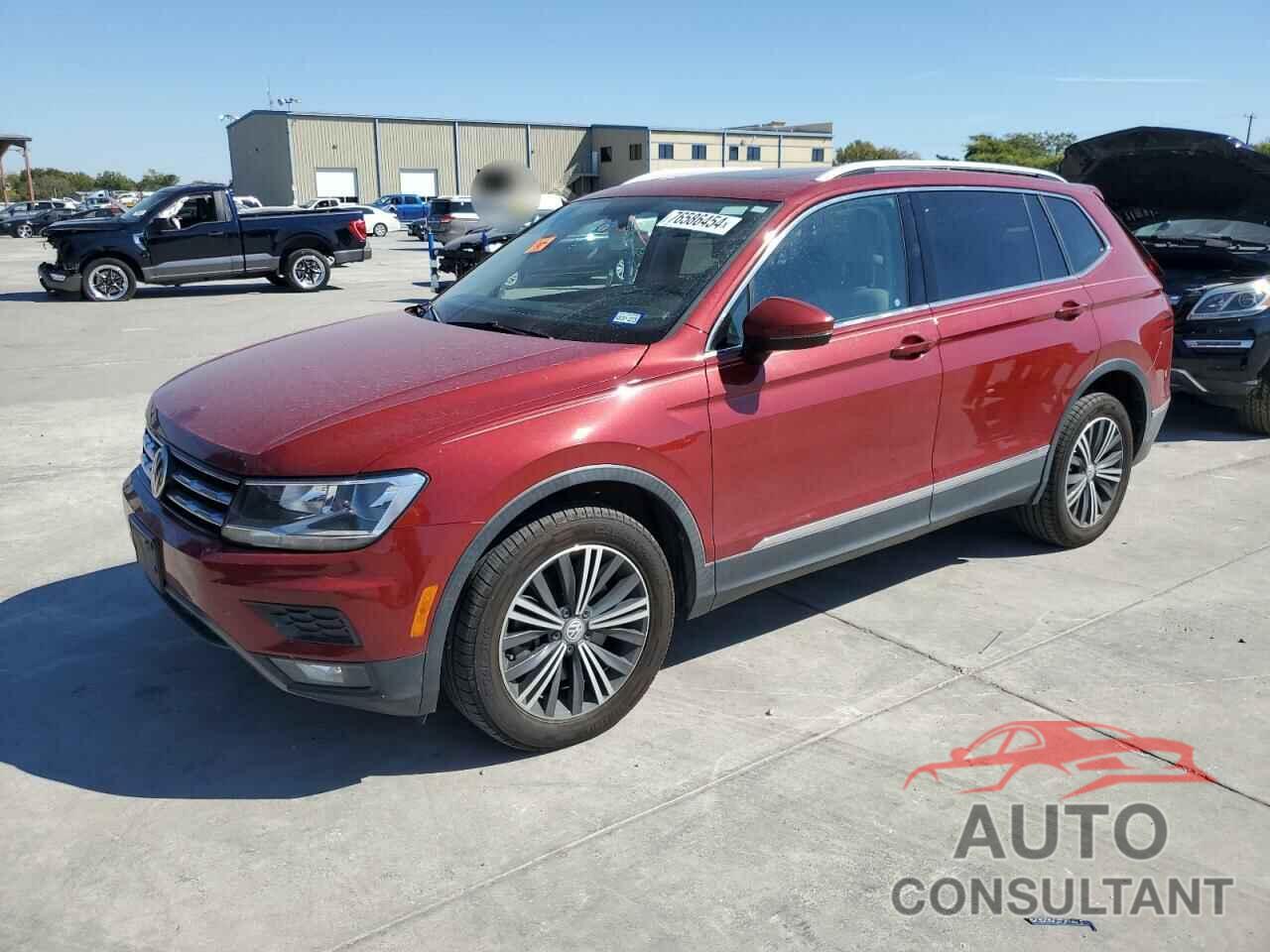 VOLKSWAGEN TIGUAN 2018 - 3VV3B7AX6JM019535