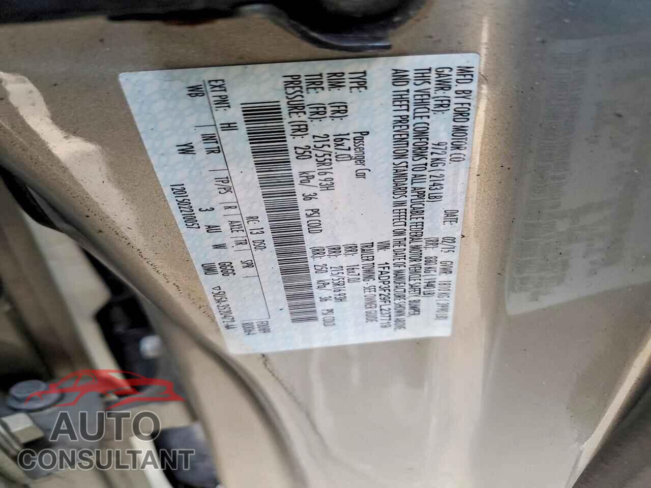 FORD FOCUS 2015 - 1FADP3F29FL237719