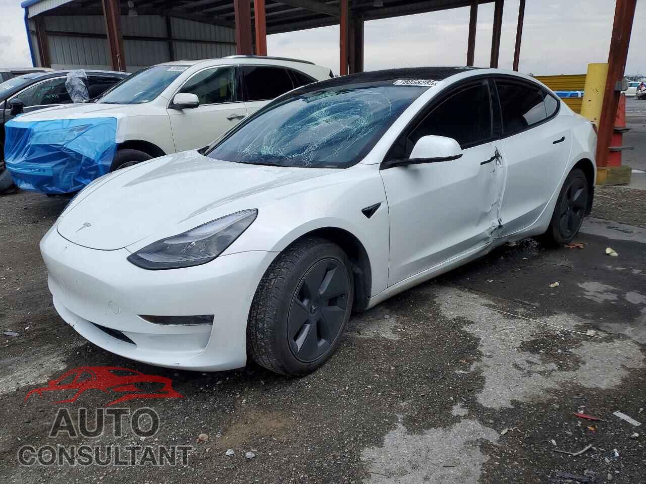 TESLA MODEL 3 2022 - 5YJ3E1EB9NF327018