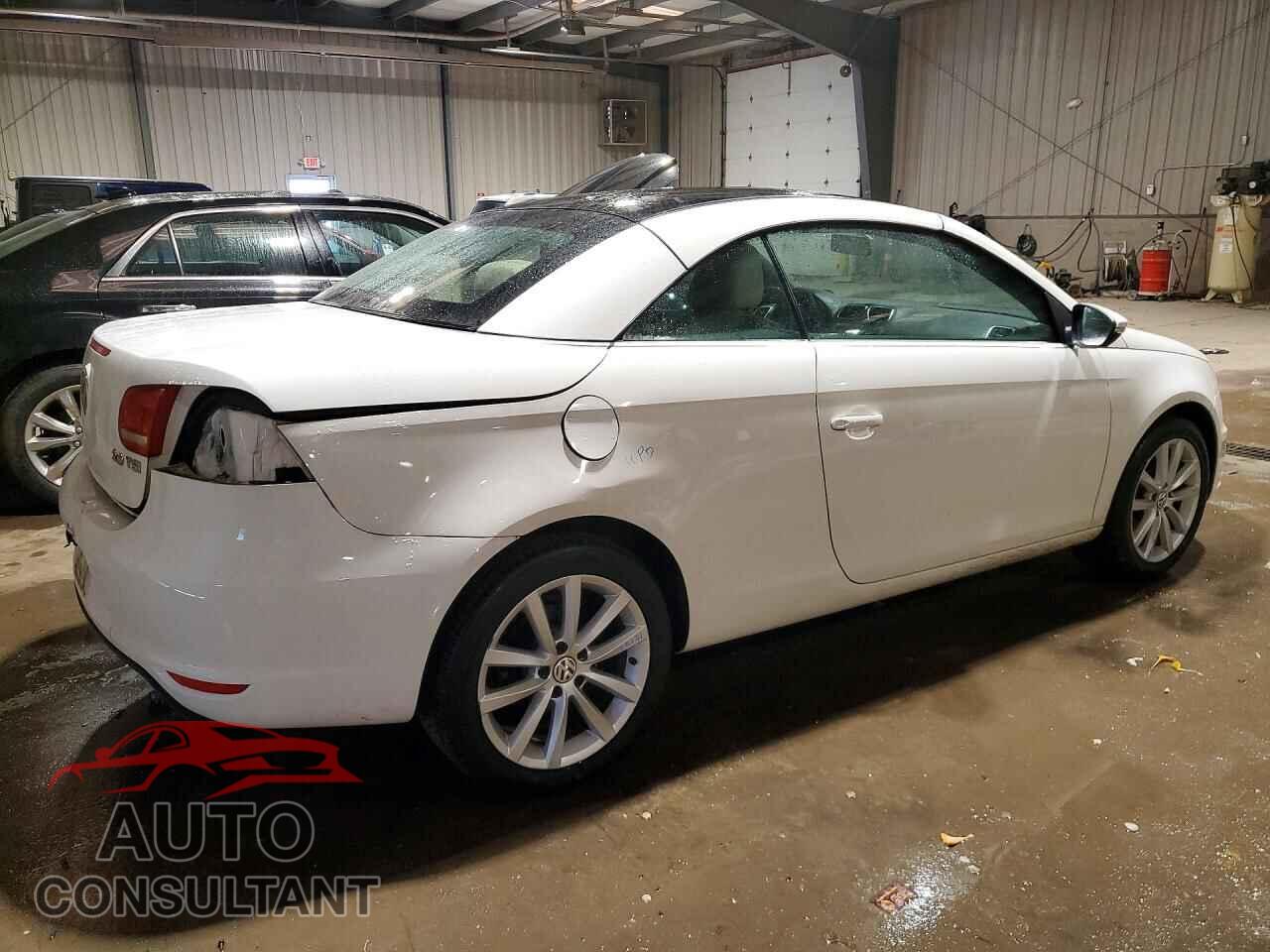 VOLKSWAGEN EOS 2012 - WVWBW7AH9CV001837